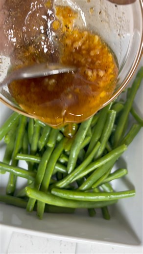 Simple veggie, big flavor💚who else loves seasoned string beans?😋🔥 #homecooking #simplemeals #VegetableSides #foodreels #stacyfamilylifestyle | Stacy Cooper