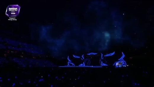 Vhar on Instagram: "SUPER JUNIOR MAMA AWARDS 2025 "OPENING LOGO VER MAMA" The senior group of K-Pop has risen and returned to the prestigious stage of the 2025 MAMA AWARDS. Just seeing the group's logo makes me happy🤗😭 #superjunior #mamaawards2025 #openinglogovermama #mamahongkong #kpopkorea #fypviral #viralreels #foryoupage #koreanpop #superjunior🔥"