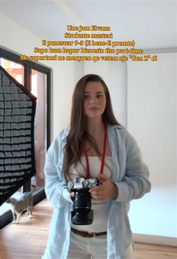 Gen Z trying to survive a 9-5, a Master’s degree and a photography business at the same time. 🤍📸 #ipari