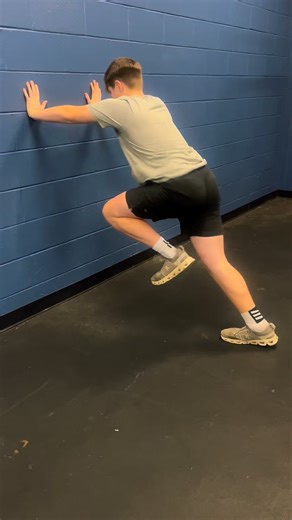 2026 preparation starts now. If you’re waiting, you’re already behind. Our program is moving full speed ahead to make sure athletes are stronger, faster, and more prepared than ever. 🔹 Monthly training available 🔹 Limited spots Will your athlete be ready when it matters? Coach @coach__beastmode Athletes: @tstinky._ @b_dees61 | BEAST Academy SD