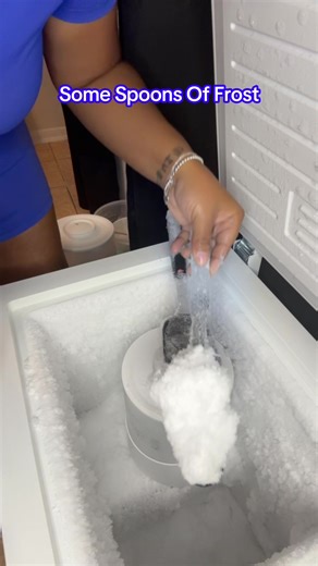 Some Spoons of Friday after work #fyp #SatisfyingSounds #freezerfrost #freezerfrostsponful #spoonful