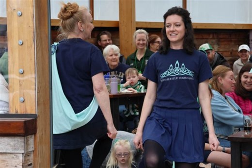 VIDEO: Irish dance, music at two early St. Patrick's Day celebrations in West Seattle