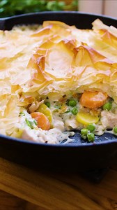 6K views · 35 reactions | A comforting dish you'll want to make again and again 不 Just grab some Green Giant® Restaurant Style Honey Glazed Carrots with Sage Butter and Sweet Peas and you're on your way to make a scrumptious meal. #ThatsGiant https://greengiant.com/recipes/crispy-phyllo-topped-chicken-pot-pie/ | Green Giant | Facebook