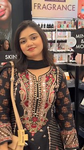 A short reel from shopping vlog 🛍️🩷🖤 Vacation shopping vlog is coming soon 🤟😍 stay tuned with my page 🤟 #simranvlog #bangladeshivlogger #shopping #newyorkcity #sephoravlog | Simran Vlog