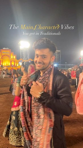 Vatsalya🌙 on Instagram: "Lahu muh laga?❤️‍🔥 📍Abhivyakti Garba Mahotsav, Indore #garba #garbanight #navratri #navratrifestival #festival #traditional #traditionaloutfit #ootd #instagramreels #reelsinstagram #explore #fyp"