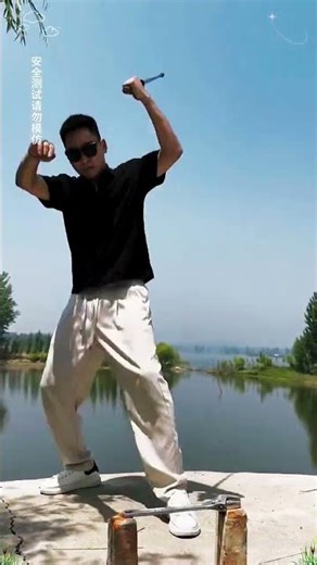 Automatic assembly of the three-section staff, one-button operation...