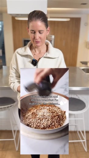 Morgane Leten | This breakfast is packed with protein and tastes amazing. You need: * 1 banana 🍌 * 1 egg 🥚 * 40 g oats * Cinnamon * 1 tsp vanilla... | Instagram