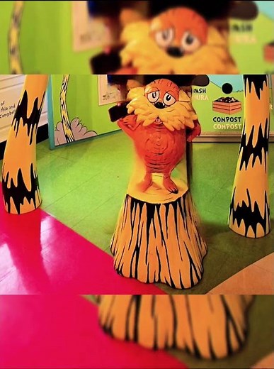 The Amazing World of Dr. Seuss Museum #dorseus #Springfield #cat #grinch #thegrinch #