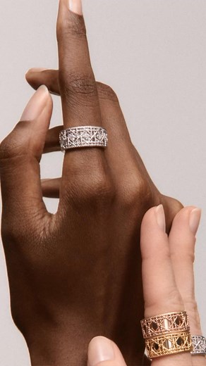 Discover My Dior jewelry collection, reinterpreting the Cannage motif, an eternal Dior code, on a series of precious rings, earrings and bracelets. | Dior