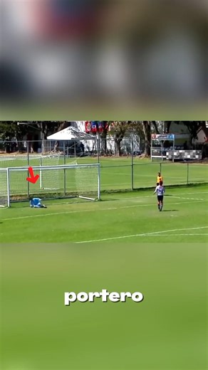 Un gol fantástico inesperado 👽🔥#funnyshorts #messi #yamal #cristianoronaldo #raphinha #rashford #ake