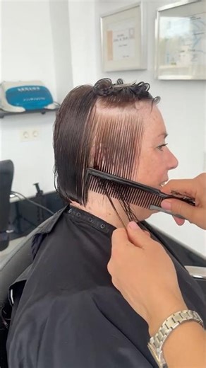 SIDE SECTION INVERTED BOB HAIRCUT! ✂️🔥🔥🔥 #bobhaircut #haircut #bobhair #shorts #bob