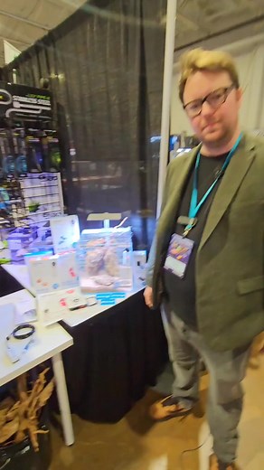 The Seneye Aquarium and Pond Monitoring Aquarium Monitor is a total hit at Aquashella Aquarium Festival 🙌🔥 Join Craig as he explains how this device is able to give you real-time updates on pH, temperature, ammonia, and more! 🌡️💦 📲 Stay connected to your underwater world with the Seneye Aquarium Monitor. Don't miss out on this game-changer! 🌊💫 #Aquashella #SeneyeAquariumMonitor #AquariumInnovation #RealTimeMonitoring #Aquarium #PlantedTank #FreshwaterAquarium | CoralVue