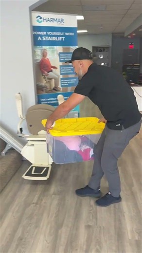 How to Load a FULL Laundry Tote on Stairlift (No Struggle!) 😍 Harmar SL300 | Duncan SC