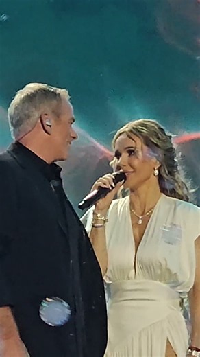 Doda śpiewa po francusku z Garou