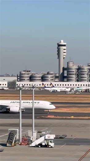 羽田空港T3散歩【JAL】A350taxing2026.2.1#haneda #airplane