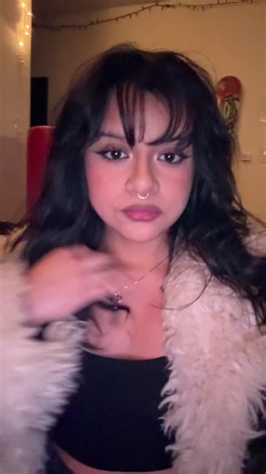 Victoria Rose🥀 (@victoriaroserecords)’s videos with original sound - Vee