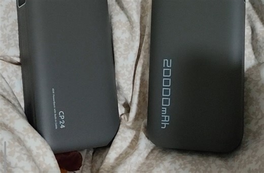 新买了两个酷态科 cp24 却有不同