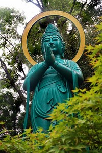 Buddhist Monk Meditation Techniques & Guide | LoveToKnow Health & Wellness