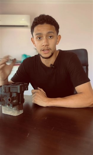 Do you drive a 2.0 TDI Amarok? Then this one’s for you 🚙 Ever wondered what your oil filter housing looks like and what its job is? This small component plays a big role in oil flow, filtration, and overall engine health. Take a quick look 👀 #VAGSpecCentre #VWAmarok #Amarok2_0TDI #VolkswagenSA #DieselLife #VWTips #CarCareSA #UnderTheHood #VehicleMaintenance #PreventativeMaintenance #WorkshopLife #VAGLife | VAG Spec Randburg - VW & Audi Specialist