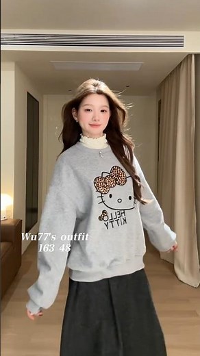 Cute Hello Kitty Sweatshirt 😍 | Trendy Leopard Bow Winter Outfit!#tshirts