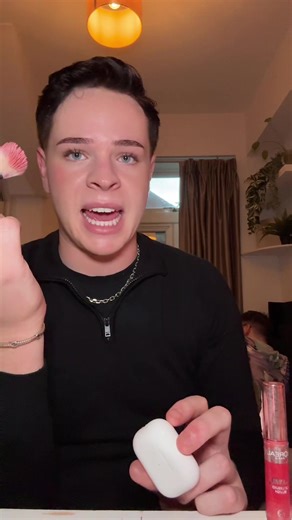 Get Ready With Me for a Date: Makeup Tips and Products