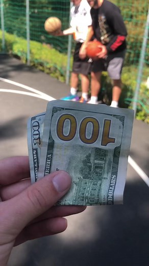 Who said Goofy? Be honest. 😝 #Disney #trivia #DisneyWorld #MickeyMouse #DisneyParks #reels | Wafellow