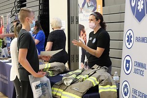 Hundreds of Springfield high schoolers attended the SPS College &...