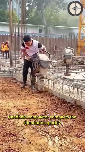 Handheld compactor compacts the foundation quickly