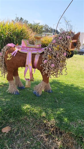 Piñata de Yegua para Niñas: Diversión en la Fiesta