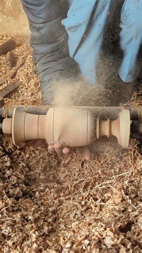 Turning Wooden Vase on Lathe By Professional #shorts