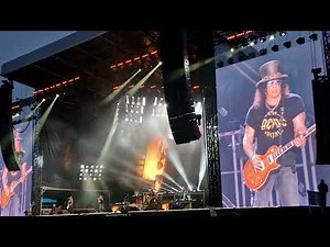 Guns N' Roses - 'Walk All Over You' (AC/DC cover - Live)