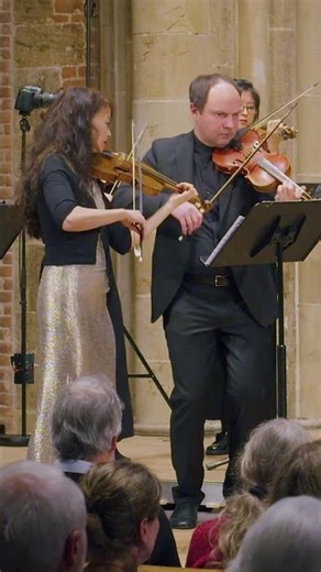 There’s chemistry in this conversation 🤩🎵 #orchestra #concert #earlymusic #baroque