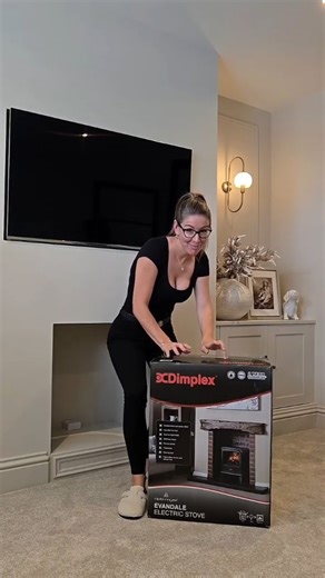 Samantha Crouch on Instagram: "F I R E U N B O X & I N S T A L L 🔥 Sound up 🔊 I am soooo excited for this! I've wanted a fire for our living room since the day we moved in and you guys recommended @dimplexfires So of course, I listened 😉 Introducing.... Ad | My new Dimplex Evandale Electric Stove Fire 🔥 I absolutely blooming loooove it! It was so quick and easy to install, and with its unique optimistic flame technology, it gives the effect of a real fire but without the mess and maintenance