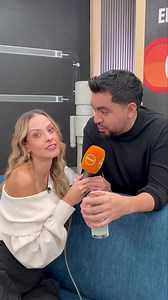 224K views · 4.4K reactions | La presentadora Laura Acuña aceptó por primera vez ir a La Vuelta al mundo en 80 risas en compañía de Jhovanoty, nos cuenta una anécdota de los viajes y lo que más extrañó. ️麟 #DíaADía #LaVueltaAlMundo #LauraAcuña #Jhovanoty | Día a día | Facebook