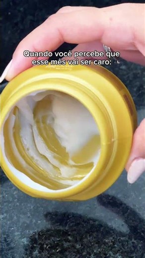 Quando o mês está acabando… e a máscara Desmaia Cabelo também 😭