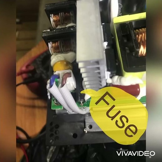 How to replace fuse on JBL EON600 series (612 on dis video)