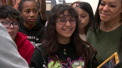 Daily classes on how to DJ offered at Denver school