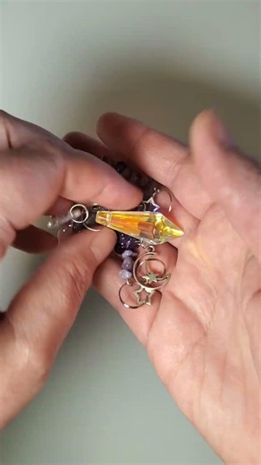 DIY Beaded Suncatcher Tutorial Easy Crystal Window Hanging Craft #craftideas #crystals #craft #diy