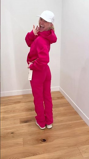 How it feels to wear PINK💖🥰 #shorts #pink #pinkoutfits
