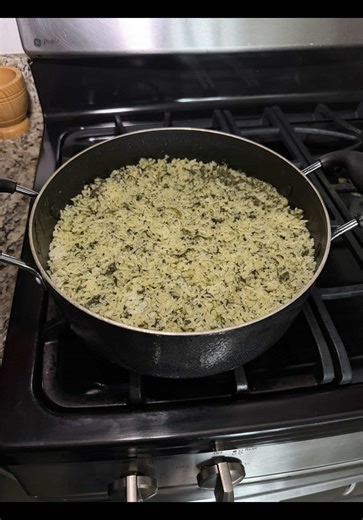 Authentic Jamaican Spinach Rice 🇯🇲 Rich, flavorful, and full of island vibes—this Jamaican spinach rice is cooked down in creamy coconut milk with fresh herbs, sweet peppers, and that signature kick of Scotch bonnet. Every bite is packed with bold Caribbean flavor and a nice, natural color from the spinach 🌿🥥 Perfect as a side dish or paired with your favorite meats, this recipe brings pure yard-style cooking straight to your kitchen. Simple ingredients, big flavor, and made with love 💯 Ing