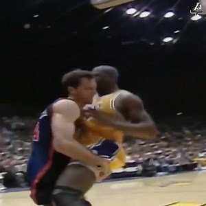 It's been 23 years since Shaquille O' Neal delivered one of the most ferocious dunks of all time 🤭 Here are some other nasty dunks from throughout the years 😳 (via Los Angeles Lakers, NBA, ESPN) | ESPN Australia / NZ