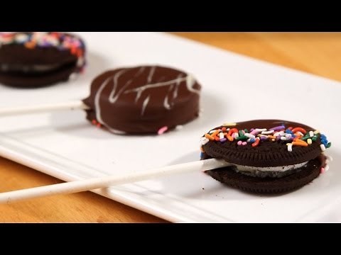 How to Make Chocolate-Covered Oreo Pops | Candy Making