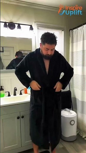 Men’s Hooded Bathrobe for Post-Shower Warmth 🔥 #shorts