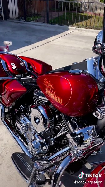 Custom Harley Davidson Road King 2025