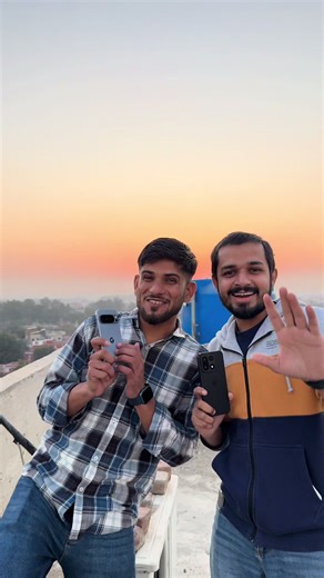 Google Pixel 10 Pro XL vs OnePlus 15 – Full Specs Comparison 🔥 Which flagship wins? Pixel 10 Pro XL: Tensor G5, 6.8” LTPO OLED 120Hz, 50MP camera, 5200mAh battery. OnePlus 15: Snapdragon 8 Elite Gen 5, 6.78” LTPO OLED up to 165Hz, triple 50MP cameras, 7300mAh battery. ##pixel10proxl##oneplus15##androidflagship##smartphonecomparison##cameratest@@ahmadmobilessahiwal