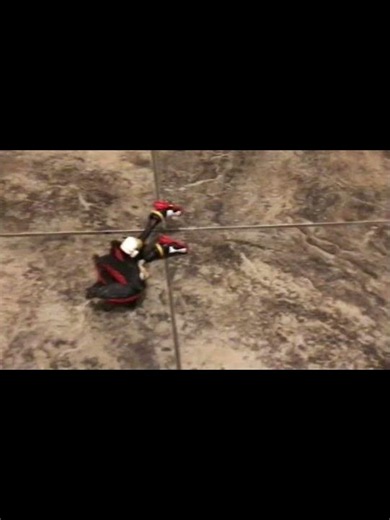 Anime tournament round 2 Omni man vs shadow