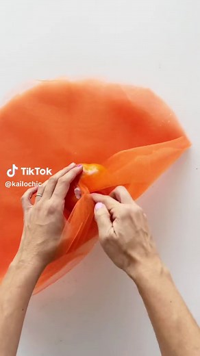 DIY Sparkly Tulle Pumpkins Tutorial