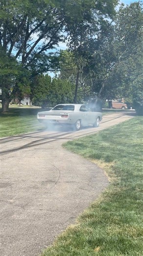 122K views · 5.1K reactions | 1970 Plymouth Roadrunner | Dynamic Detroit Mopars | Facebook