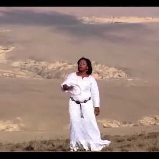 Wakuabudiwa 🙏🏽 #song #worship #christinashusho #music #jesus #edit #swahiligospel #yesu #God #jeffulix #swahilitiktok #church #video #swahili #congolaise🇨🇩 #kenya🇰🇪 #rwanda🇷🇼 #tanzania🇹🇿 #uganda🇺🇬 #burundi🇧🇮