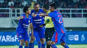 Arema FC Bungkam Persis Solo 0-1, Ze Gomes: Para Pemain Sangat Fantastis - Tribunmadura.com